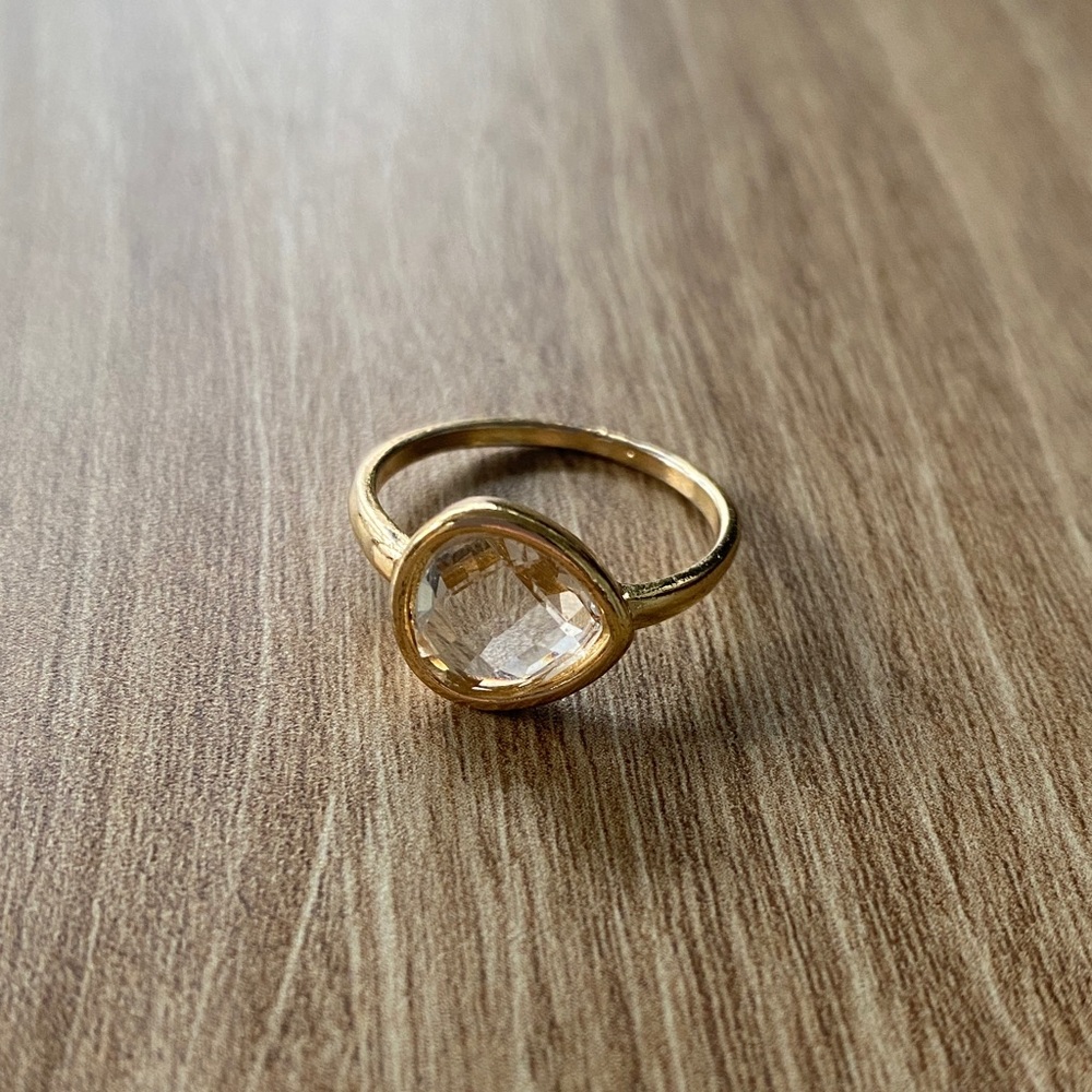 Elegant Gold Toned Ring with Clear Stone accent - Picture 3 of 6